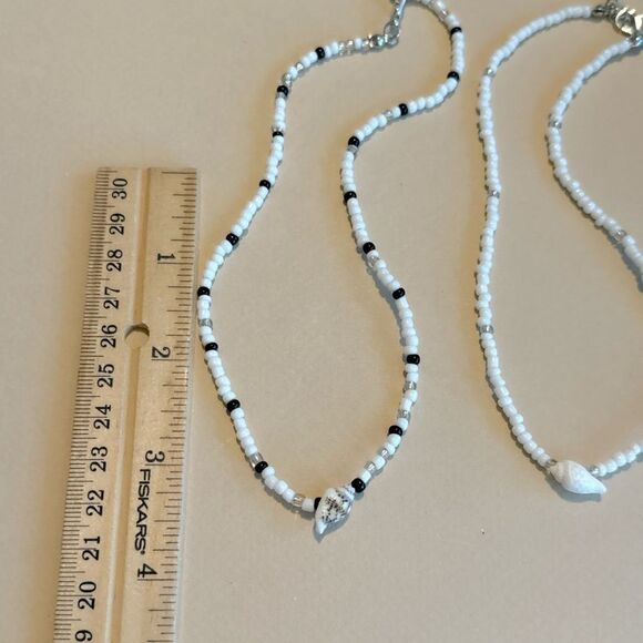 Beaded shell necklace M904 - Picture 4 of 4